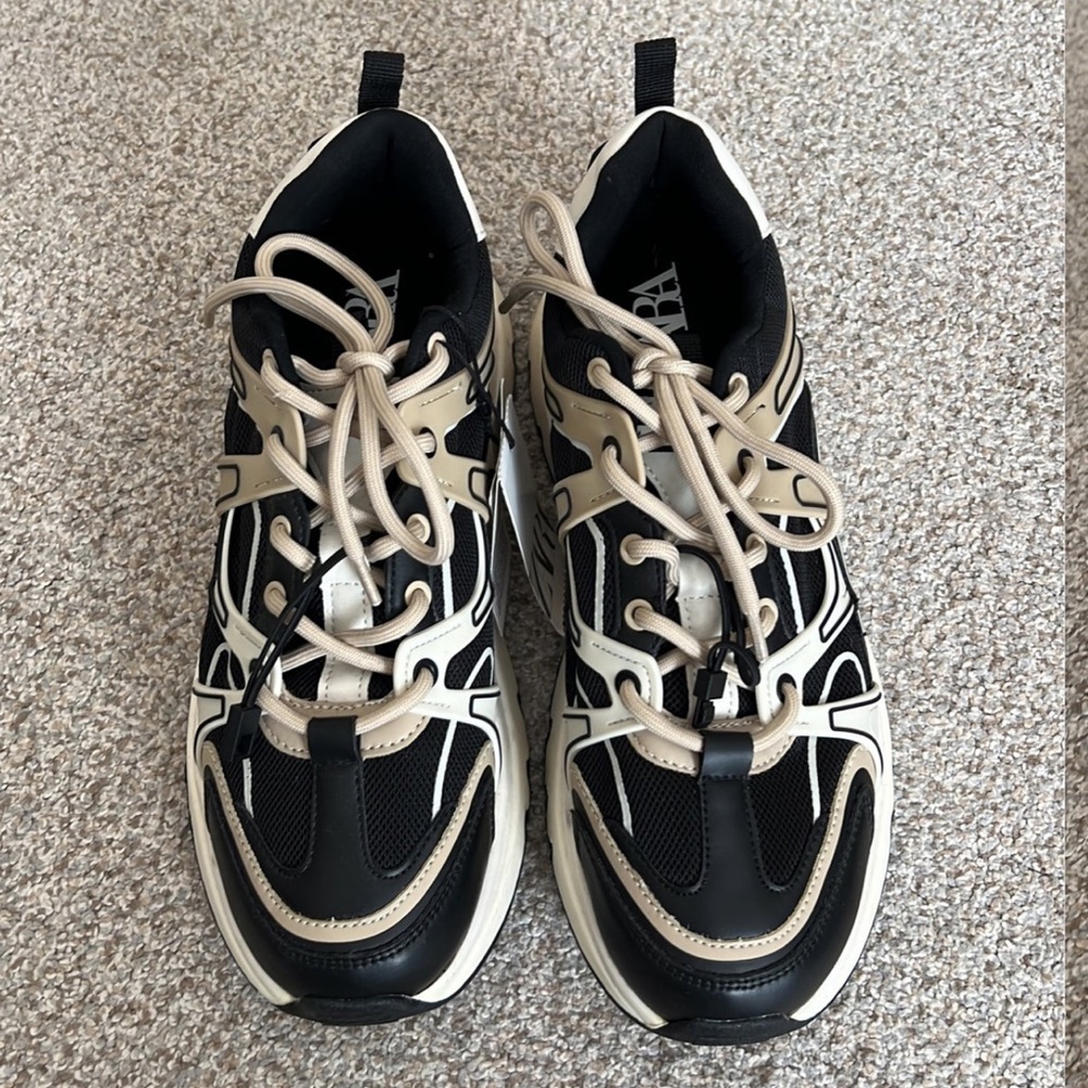 ZARA Sneakers